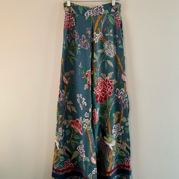 H&M GB&J BAKER - FLORAL PANTS - size s/4 Selling because size doesnt fit me - Picture 2 of 4